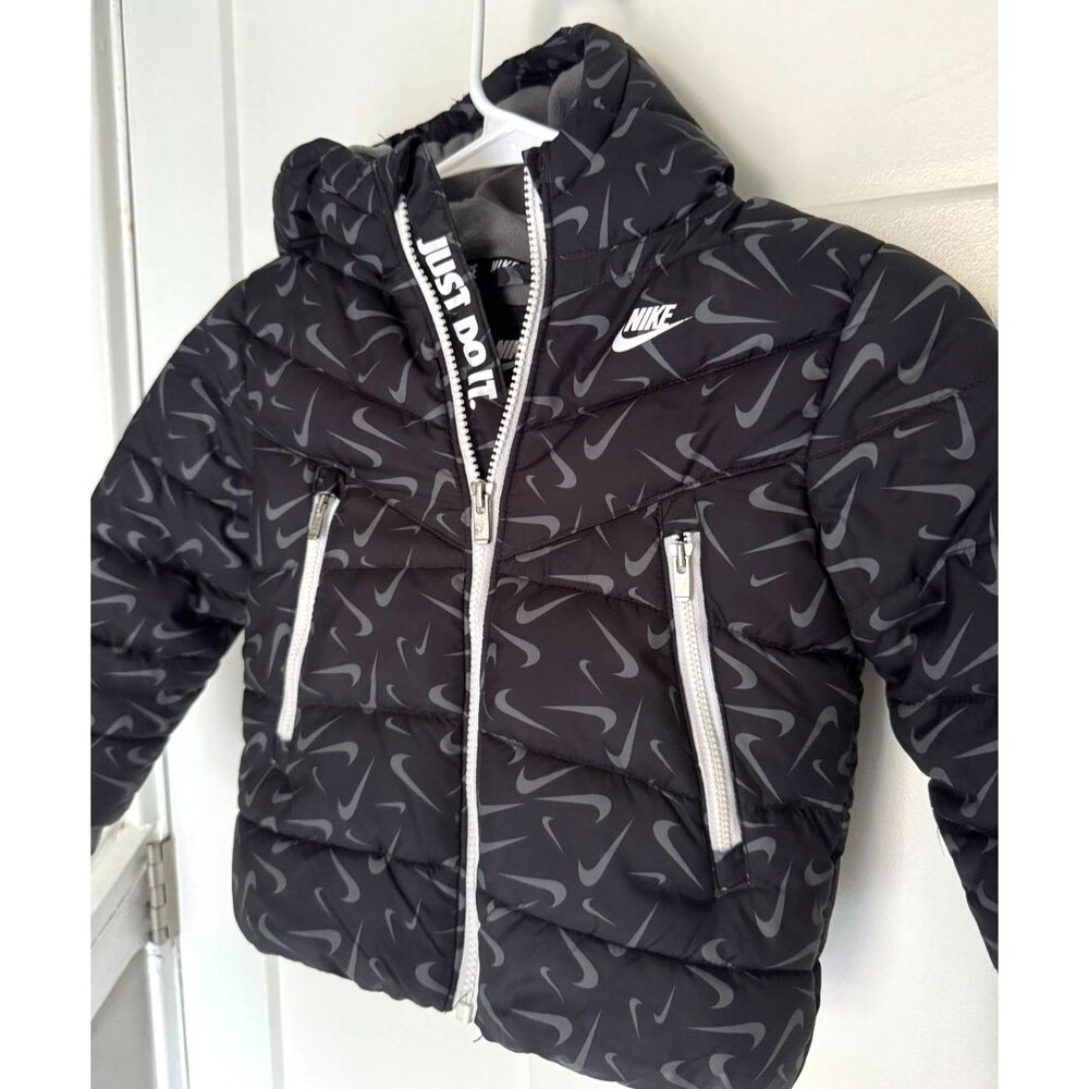 Nike Toddler Puffer Jacket 3T Black All Over Swoosh Hooded Winter Coat Jacket